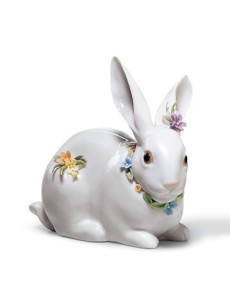 figurines Lladro 01006098 - Attentive Bunny with Flowers